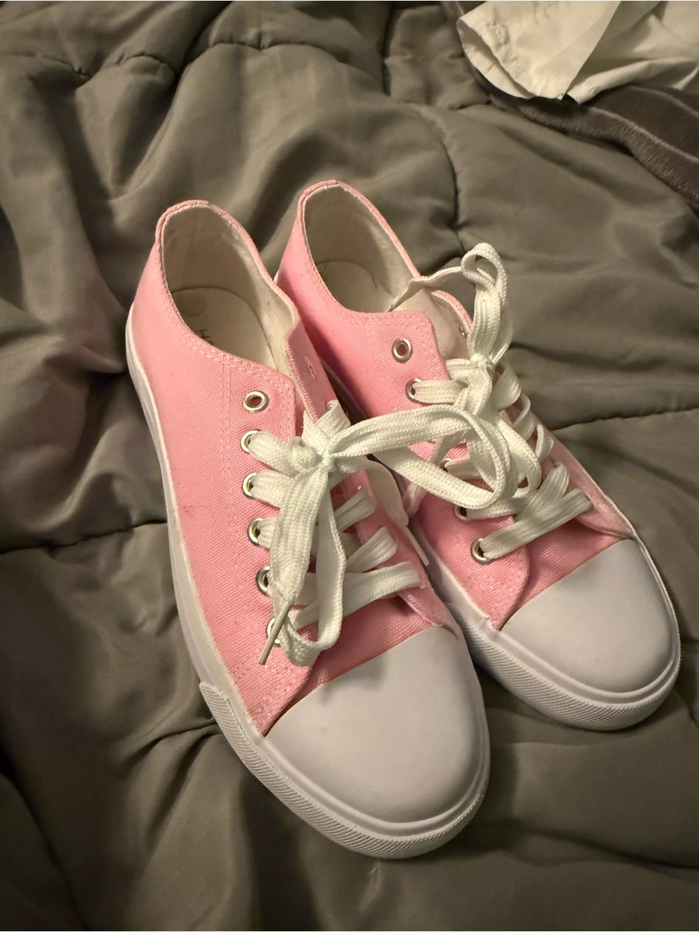 Light pink converse style shoes size 8